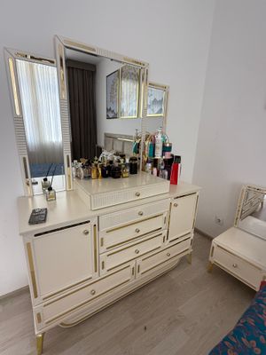 Продается мебель комплект практически новый