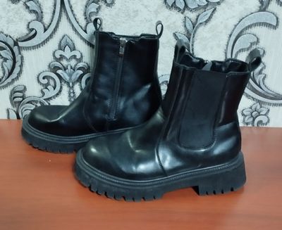Ботинки женские.