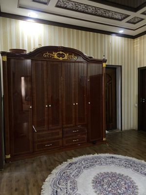 Продается спальный гарнитур.