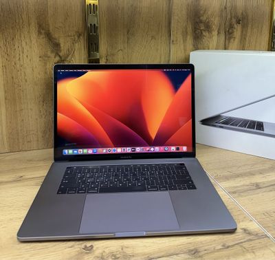 Macbook Pro 15 inch 16/256 GB i7 Процессор