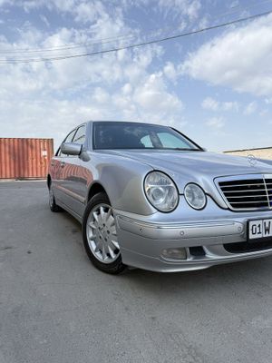 Mercedes - Benz W210