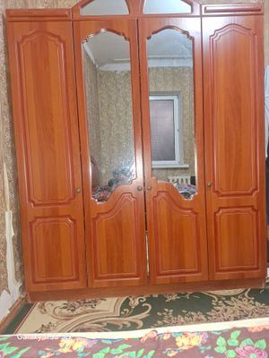 kamplekt yotaxona uchun mebil  holati yaxshi