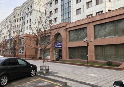 Улица Наваи новостройка вдоль дороги