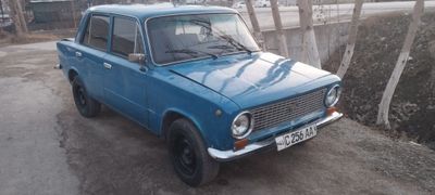 Vaz 2101 sotiladi