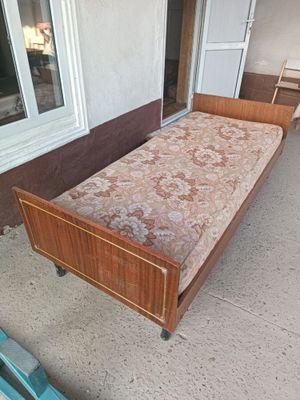 Кроват односпальная