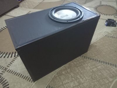 Продам сабвуфер 10 дуймовый в отличном состоянии.