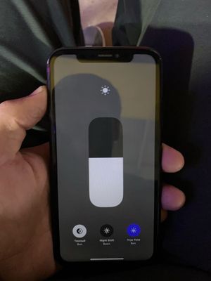 Sotiladi Iphone xr