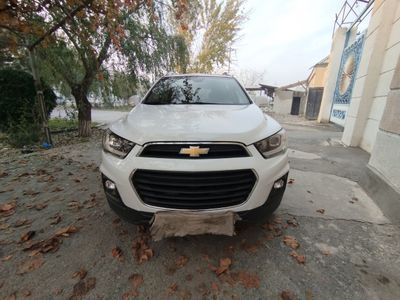 Chevrolet Captiva 4