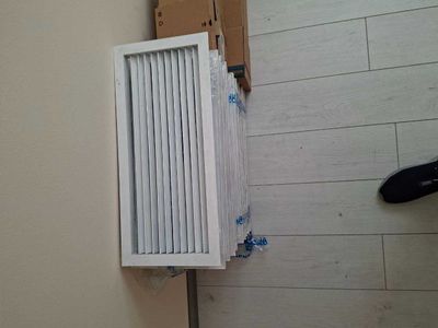 Решетка вентиляционная из алюминиевого профиля 50см*20см.