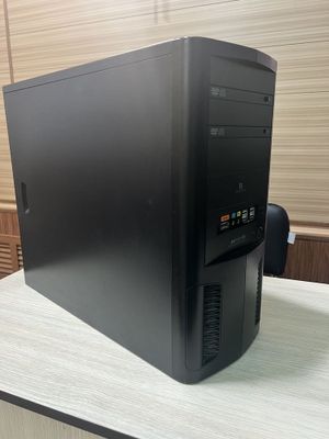 Thermaltake AH650P — 650 Вт, для сборок с видеокартой