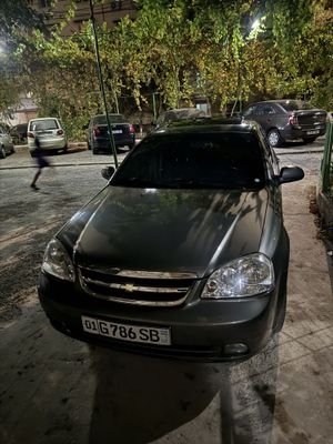 Lasetti 1.6 Sotiladi