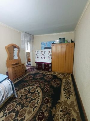 Киргили 1 хонали квартира сотилади