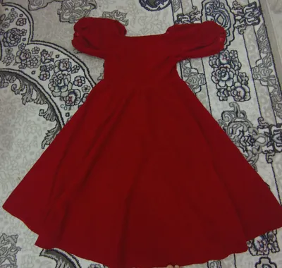 Sotiladi 1 2 marta kiyilgan narxi 100 ming qôqonda