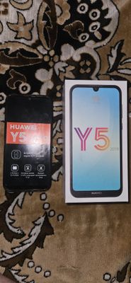 Телефон Huawei Y5. В отличном состоянии. Рабочий
