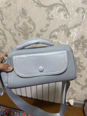 Ayollar sumkasi sotiladi