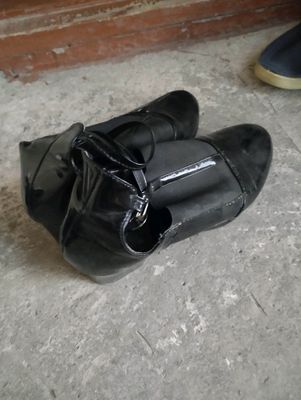 yangi oyoq kiyimlar
