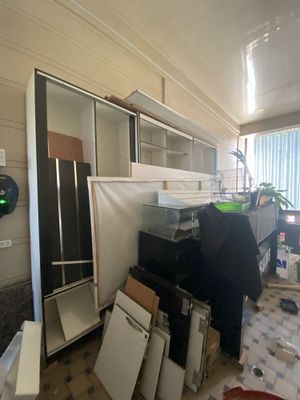 Telefon rastasi shkaf ba oynali rasta