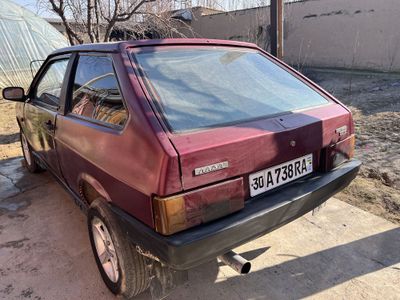 Vaz 2108 lada surichni sotiladi