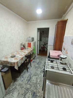 Продается 3-х ком/кв, двухэтажный второй этаж,дом кирпичный,