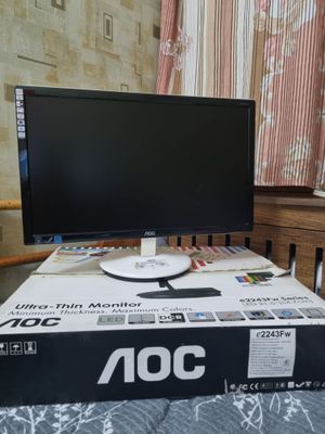 Продаётся монитор AOC 22