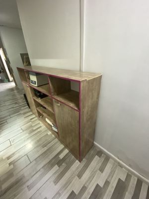Продается Шкаф в хорошем состоянии