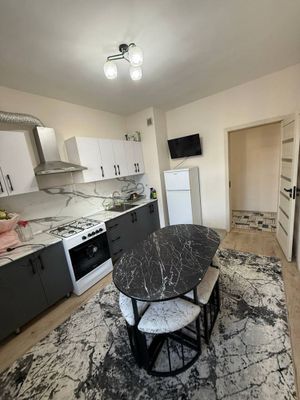 Choshtepa 2 xona uzoq muddatga beriladi