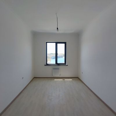 Sergeli-5A 3/4/7 Yaxshi Remont Novostroyka Srochna Arendaga Beriladi.