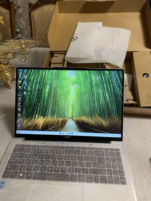 Core i3 mutloq yangi sotiladi