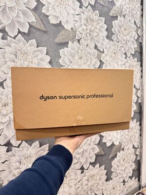 Dyson supersonic professional full yangi sotiladi