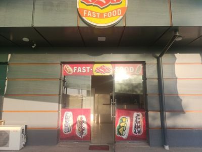 Tayor biznes sotiladi fast food