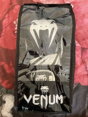 перчатка для смешанных единоборств (MMA) Venum Challenger 3.0.
