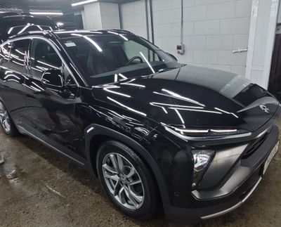 NIO ES6 в отличном состоянии