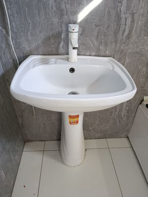 Srochni rakvina satiladi