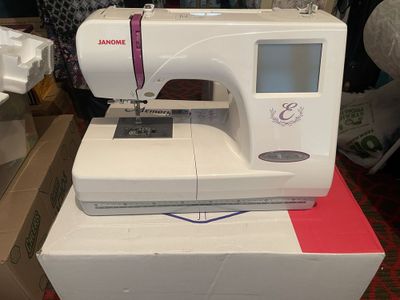 Janome vishifka (kashta) tikadigan moshina. Memory craft 350E