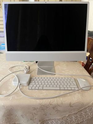 iMac 24-inch M1 chip новый