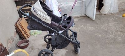 Детская коляска очень хорошая удобная