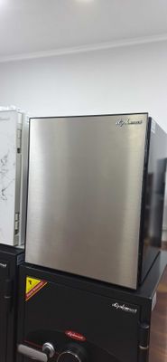 Hi tech сейфы Diplomat
