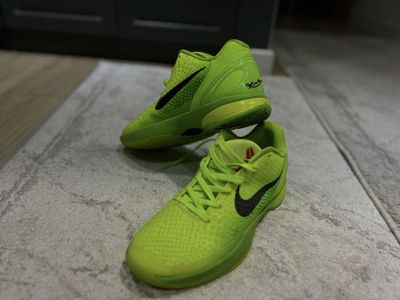 Кроссовки Nike