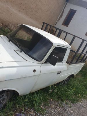 Moskvich pikap sotiladi