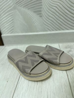 Женские кожаные тапочки