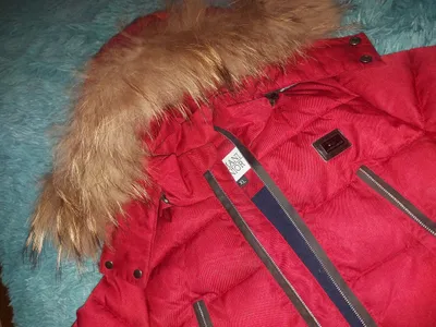 Продаеиься новая детская куртка