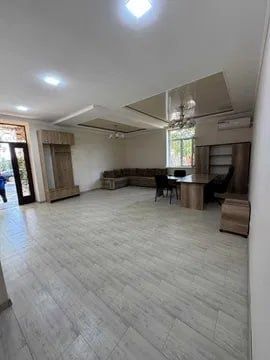 Метро Дружба Народов 2линия 50м² 1этаж Юр адреса