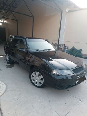Нексия 1.6 Донс люкс с кондиционером