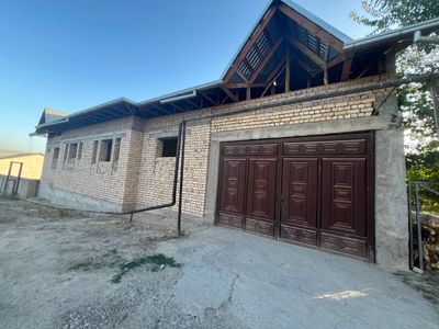 .Участка коробка ер нархида сотилади 4,5сотих жами 10та хона 85.000$ т