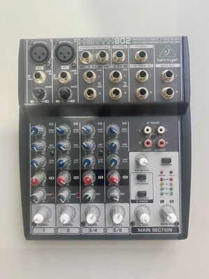 Продаётся! Микшерный пульт Behringer XENYX 802 в хорошем состоянии