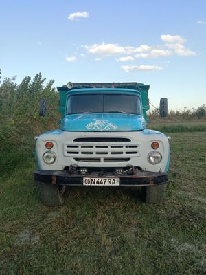 Zil 130 sotiladi