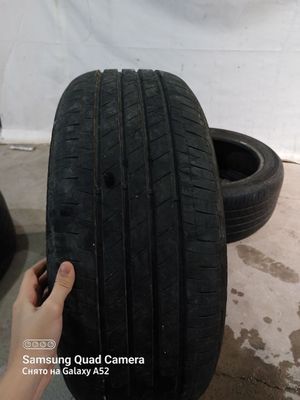 Продается шины 4 штукии