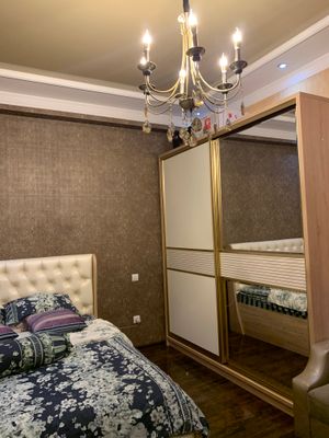 Мебель спальня , трюмоси бор.