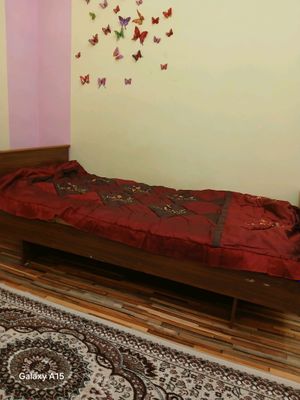 продаётся кровати 2 шт можно соединить 2х спальная
