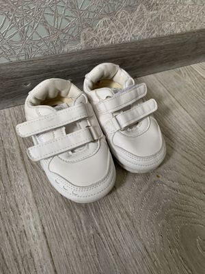 Продам кроссовочки детские 23